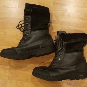 Ugg Adirondack boot Size 6